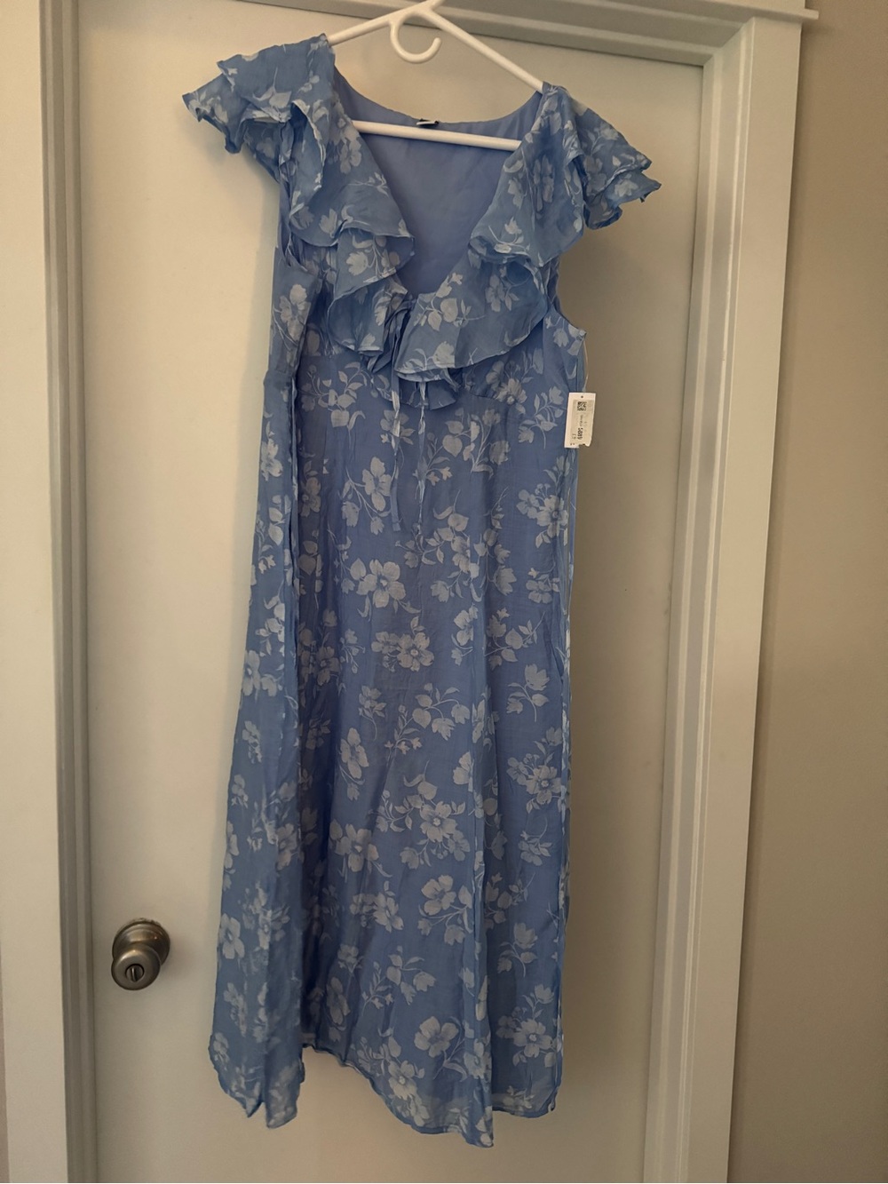 Brand New Old Navy Floral Blue Ruffle Dress